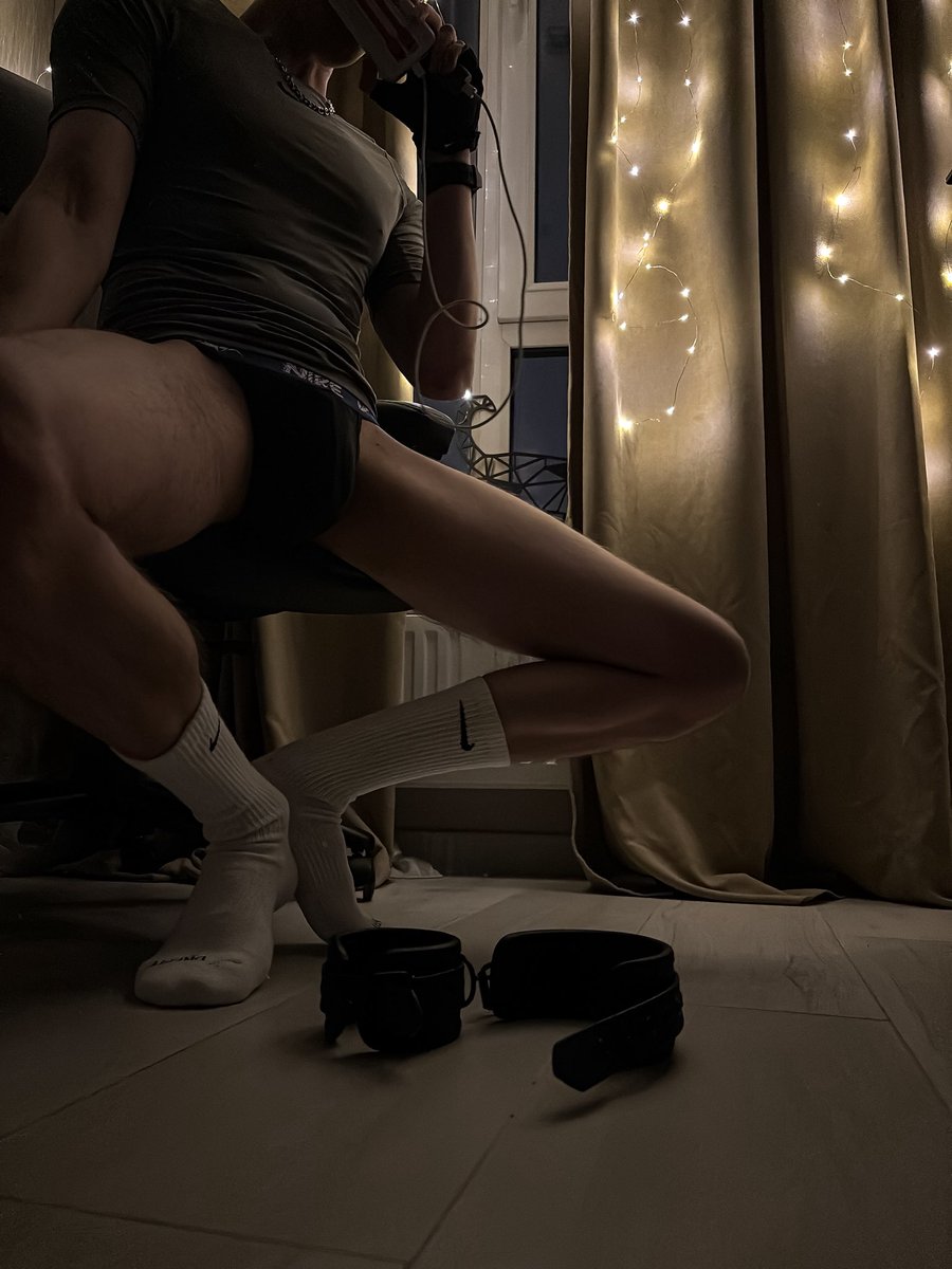 Запрошую переживать блетаут. Працую я і тепла підлоґа ахахахха