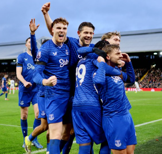 Ell Bretland tweet media