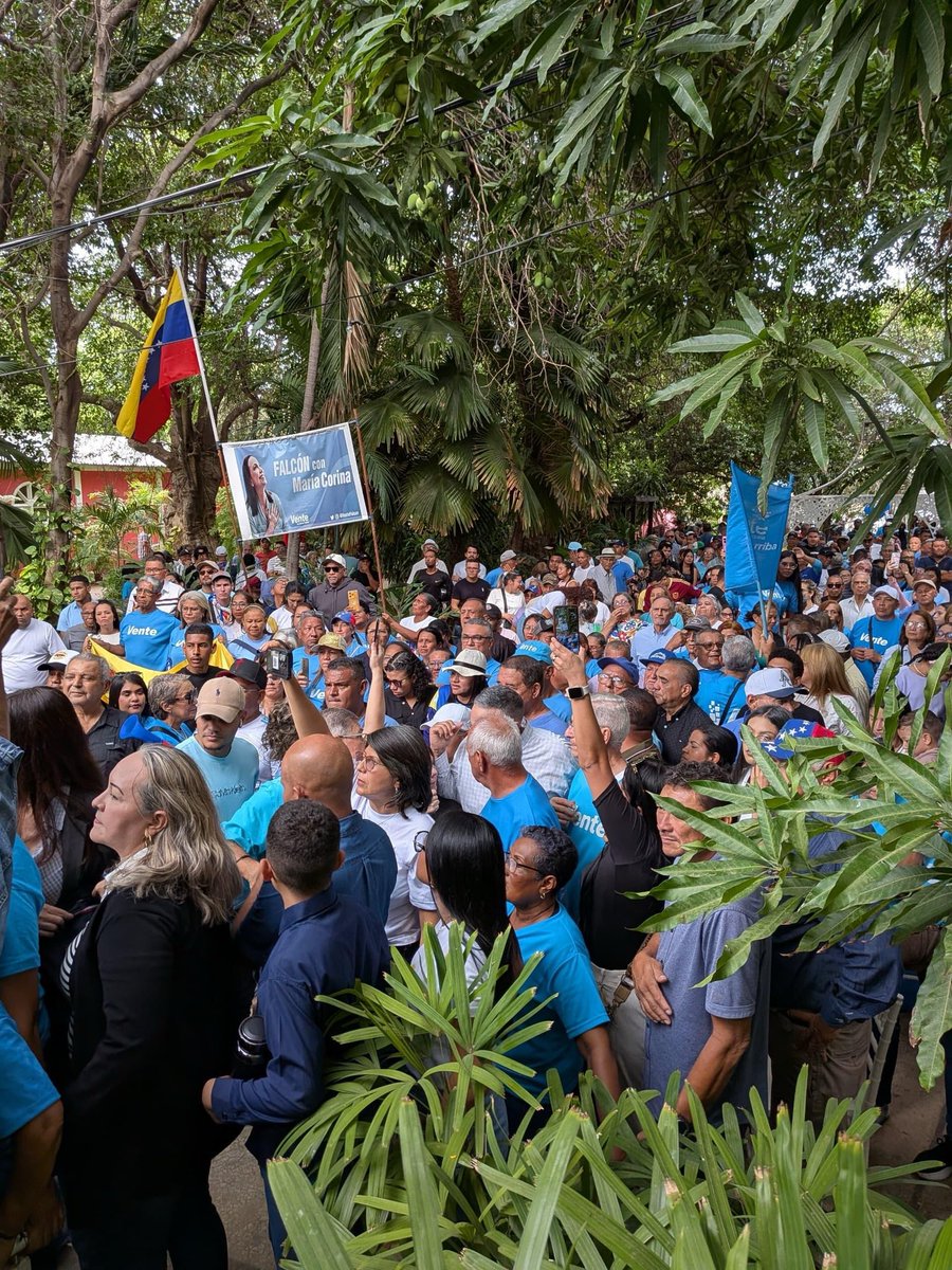 🇻🇪| ¡Salimos TODOS, hasta que salgan TODOS! 🇻🇪

Venezuela entra en una etapa decisiva para alcanzar la libertad y la democracia, una oportunidad construida por los ciudadanos al organizarnos y expresarnos con claridad en las primarias de 2023 y las presidenciales de 2024, dejando