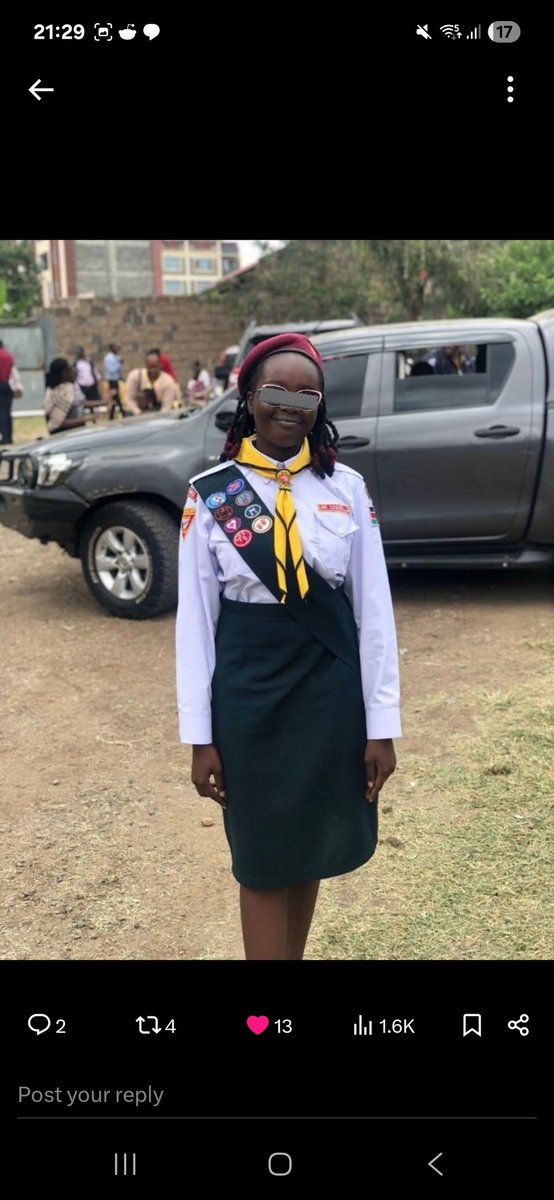 F1 and 2 different bracelet  F3 and f4 thighs white black omg just accept you're single darling it won't bite