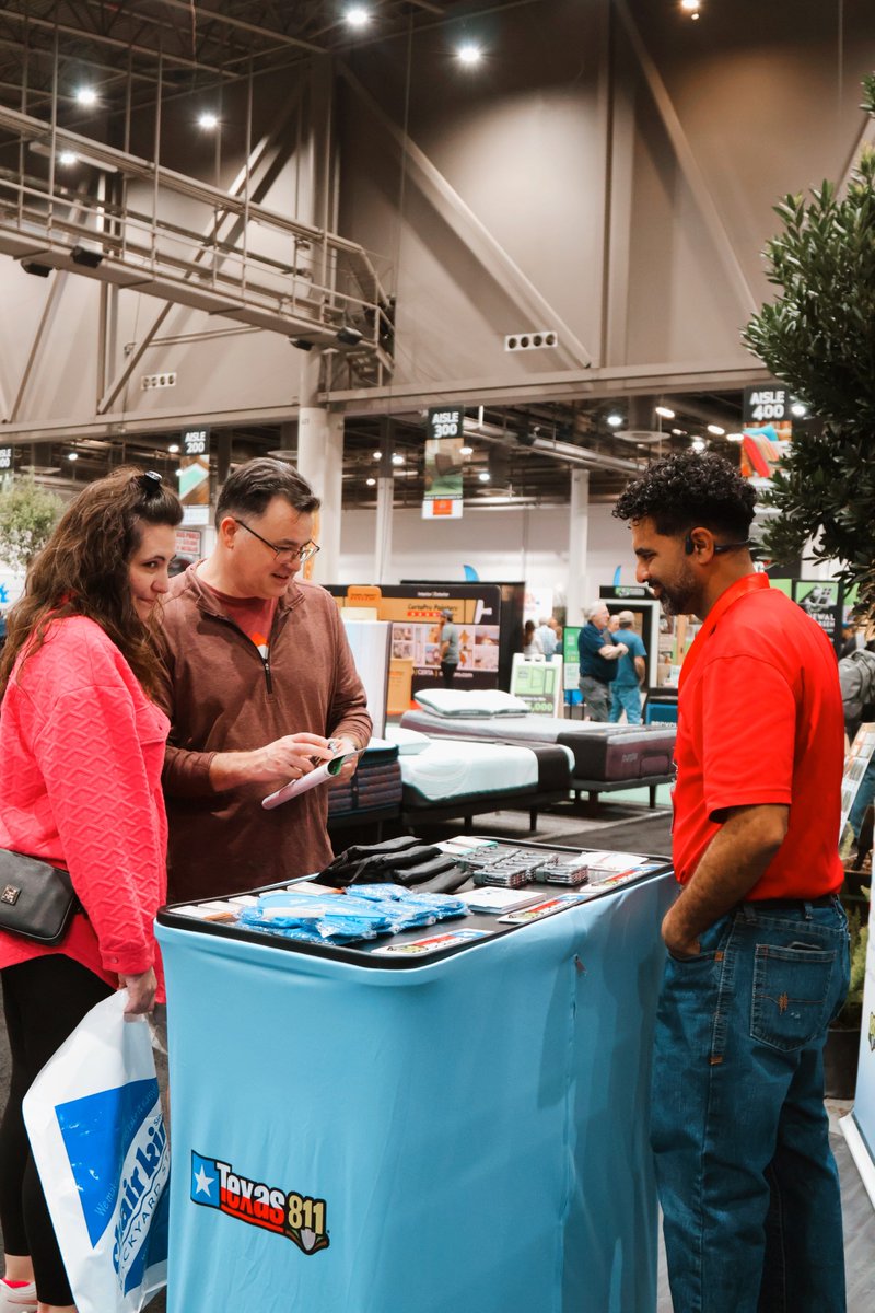 Texas811 tweet media