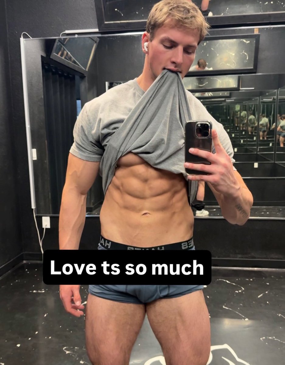 🚀 (@gooncoated) on Twitter photo 