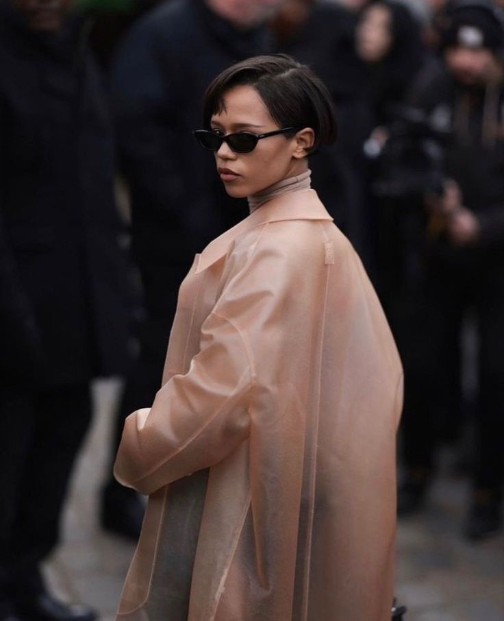 russelllooks's tweet image. 