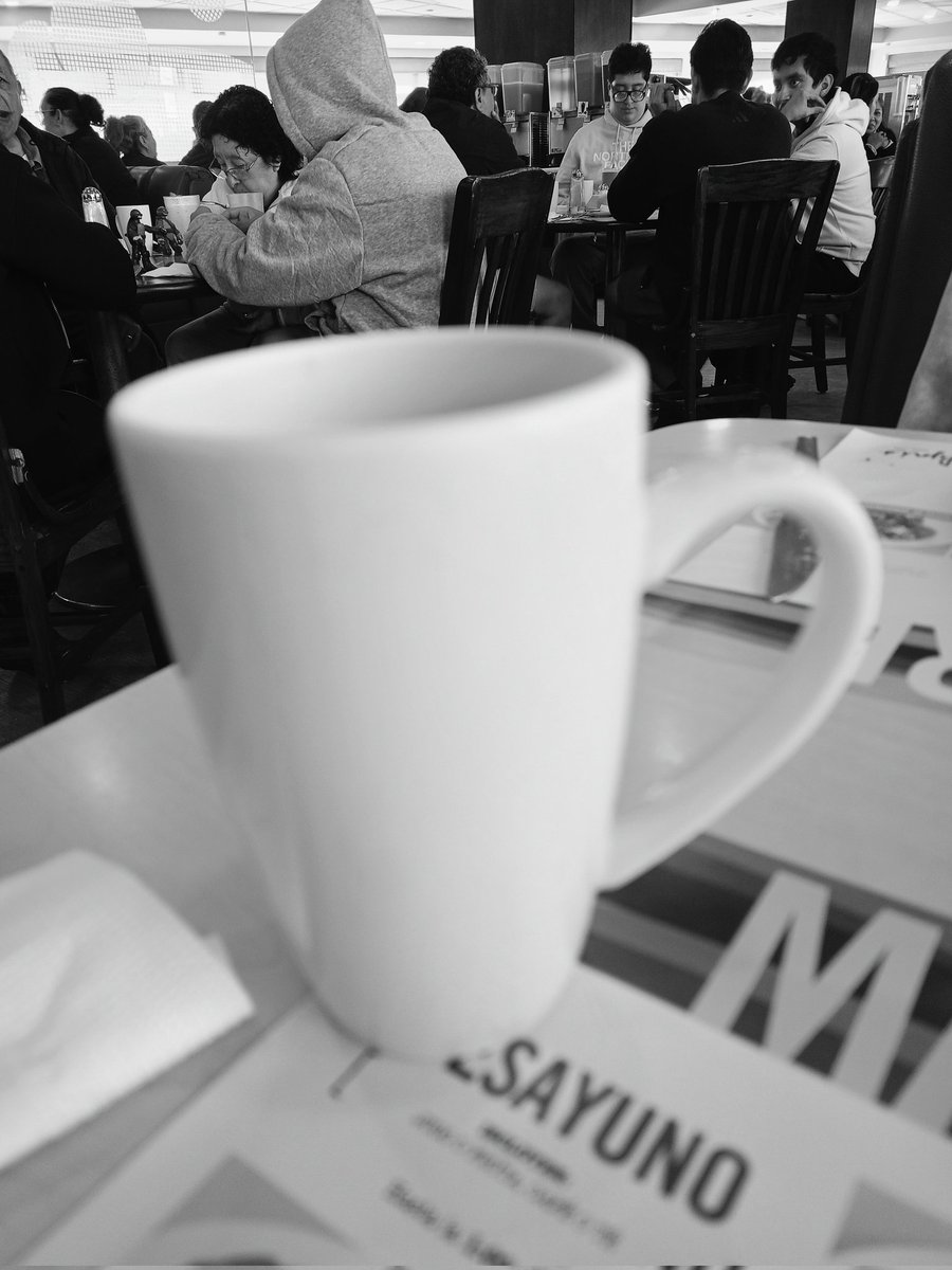 Purpuple_'s tweet image. Sábado de cuerda y mucho café... 
☕💜
.
.
#FelizSabado