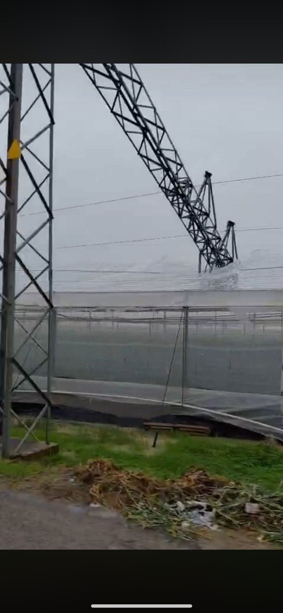 carmolgar's tweet photo. @meteocadiz @Endesa @EndesaClientes Este mediodía sin luz en Lebrija, Trebujena, El Cuervo y Las Cabezas de San Juan https://t.co/zvyDDaT0mm