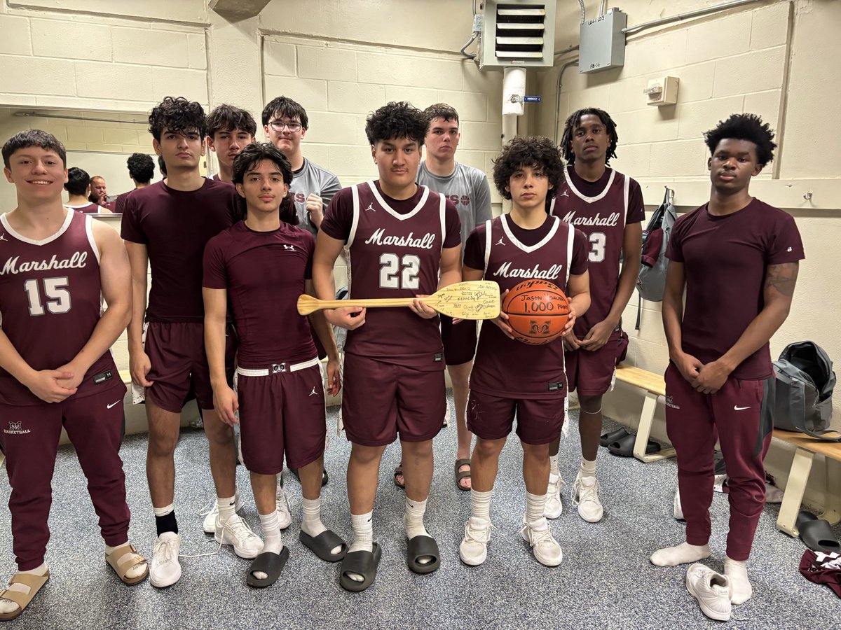 Marshall Basketball tweet media