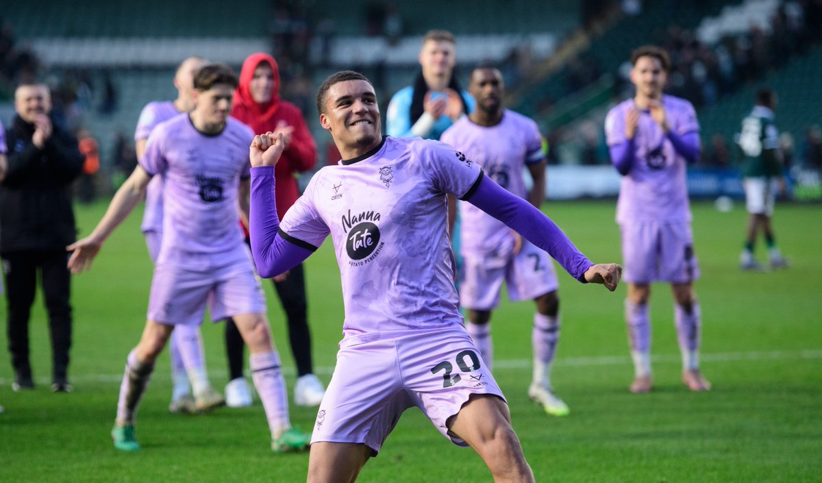 🎶 He's in your head...