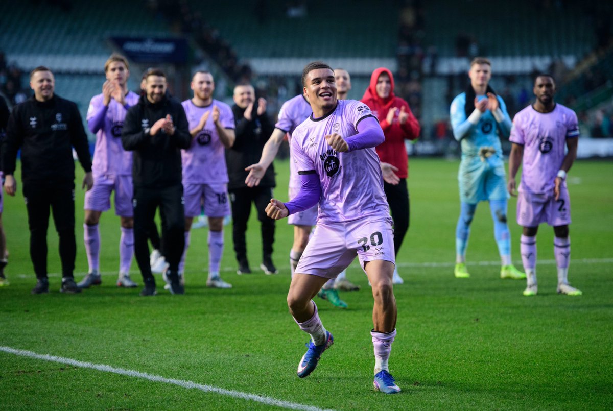 Lincoln City FC 🇺🇦 tweet media