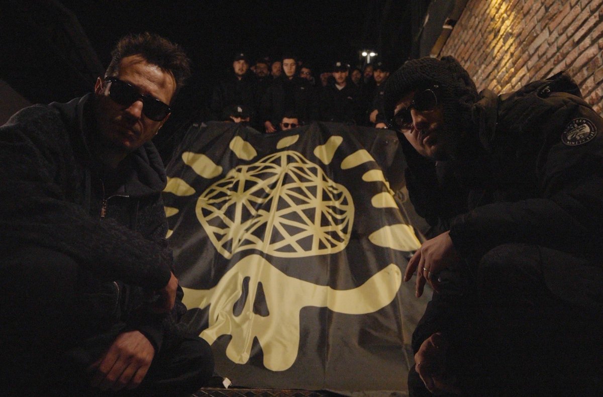 Serseri hali serbest stiliyle
Mode XL yeni albümünü sunar
Esenboğa
24.04.26
Kardeşinizden sevgilerle