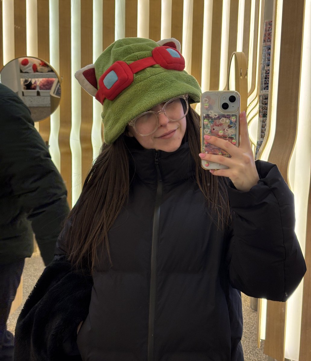 Marina 𑁍ࠬܓ tweet media