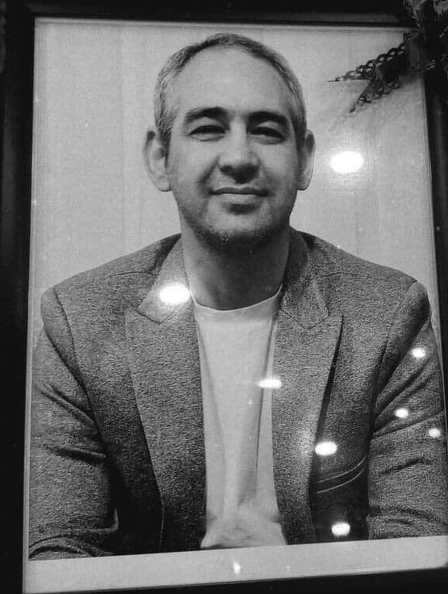 BabakTaghvaee1's tweet photo. 42-year-old Mahmoud Seraj from #Parand, father of a 10-year-old daughter, was shot and killed by the security forces of #Iran’s Islamic regime on January 9, 2026. He is one of over 40,000 #Iranian protesters massacred by the Islamic regime of #Iran.
#IranMassacre #IranRevolution #IranRevolution2026 #IranProtests #IranProtests2026 #HumanRights