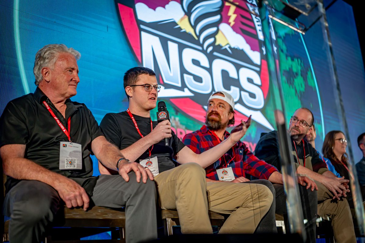 Truly honored to have been part of a panel of meteorologists and extreme storm chasers, speaking to the next generation of meteorologists and storm chasers at the National Storm Chaser Summit yesterday!