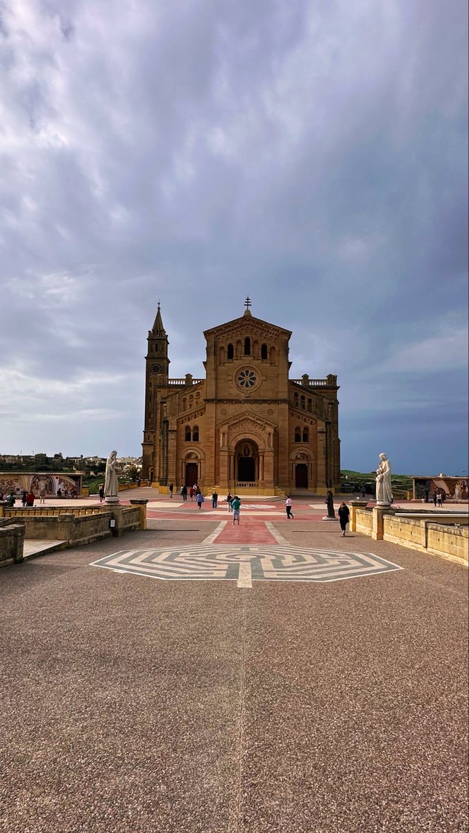 Albert Varacallo III tweet media