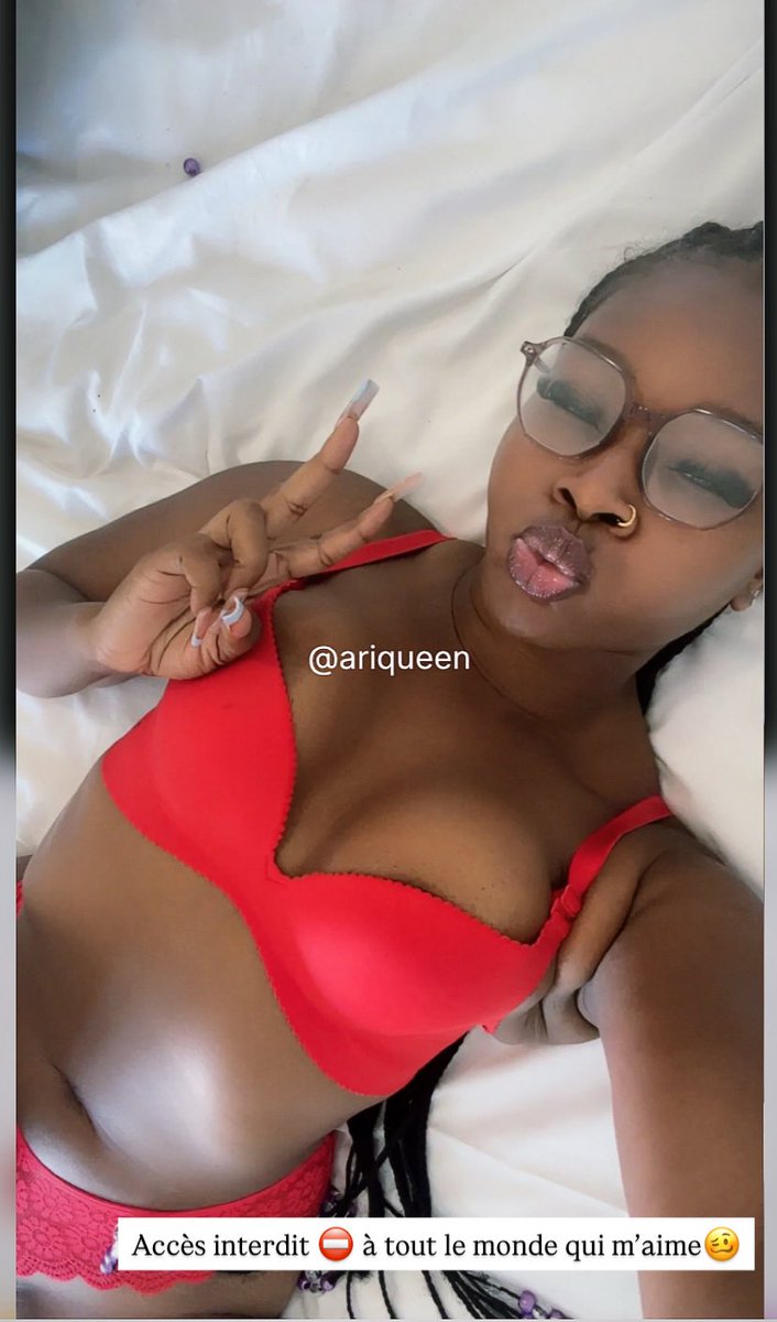 La Pineuse 🍑💦 tweet media