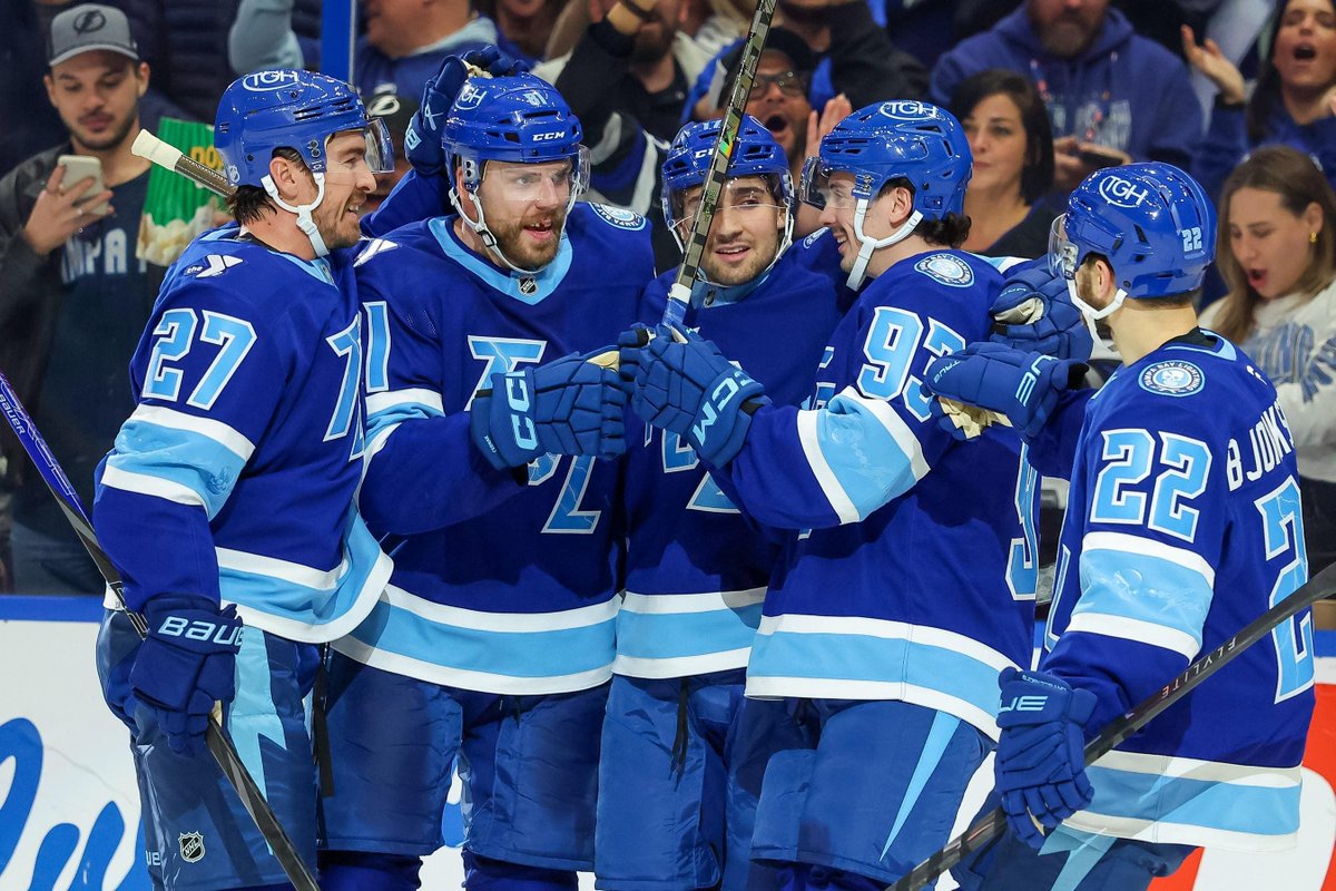 wtbre's tweet image. Tampa Bay Lightning's Remarkable Resurgence: Following Thursday evening's 6-1 win over the visiting Panthers, Jon Cooper was asked about his team's 19-1-1 tear heading into the Olympic break forbes.com/sites/tomlaybe…