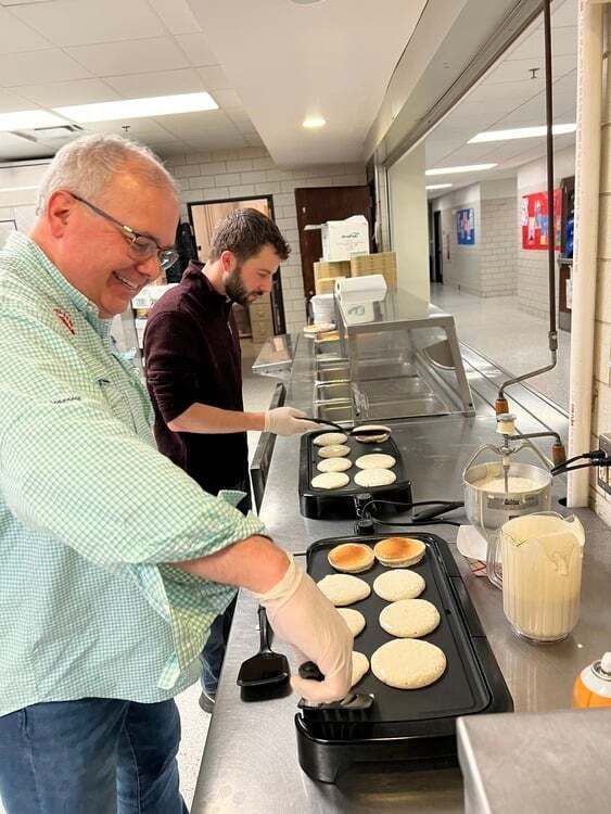 NativityStPaul's tweet image. Sunday's #parishbulletin is now available online: buff.ly/zXKeUEj
#ScoutSunday #PancakeBreakfast