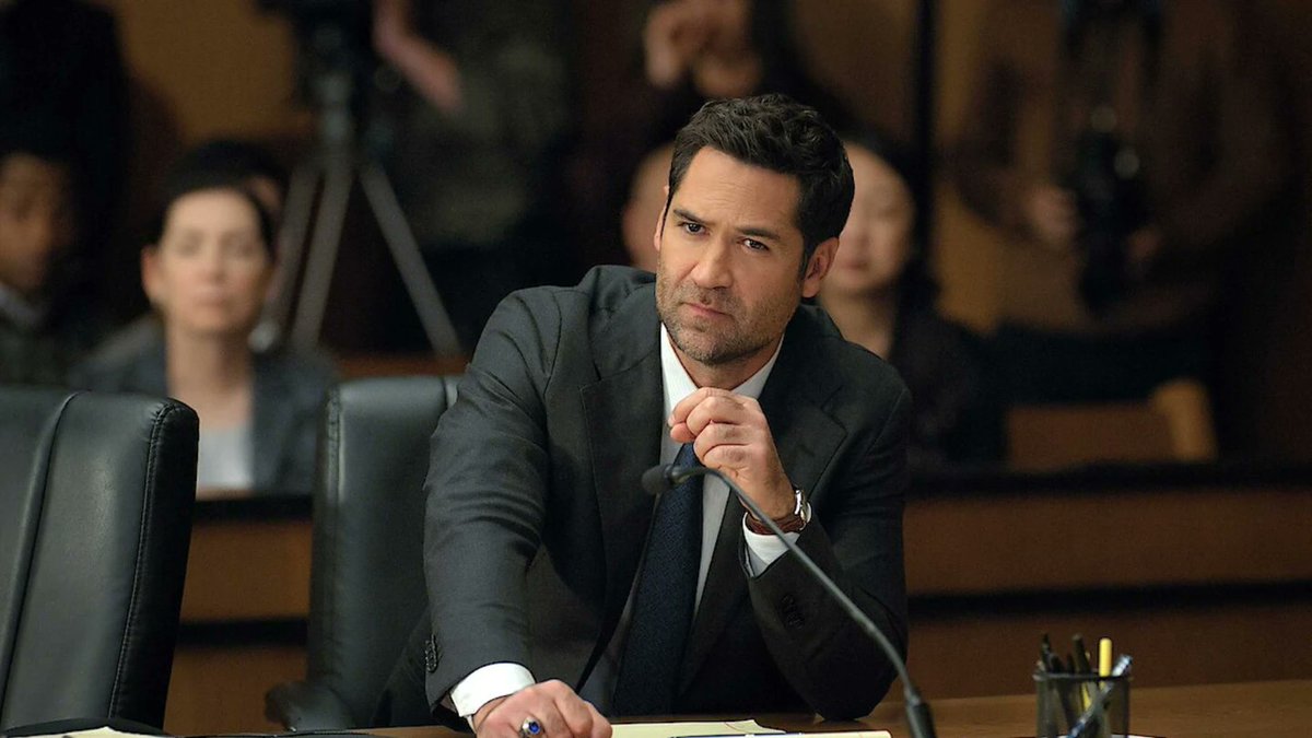 Je viens de regarder la saison 4 de la défense de Lincoln. Elle est excellente comme les autres. C'est vraiment une série que je recommande pour passer de bons moments. Elle est déjà renouvelée pour une saison 5. J'ai vraiment hâte !