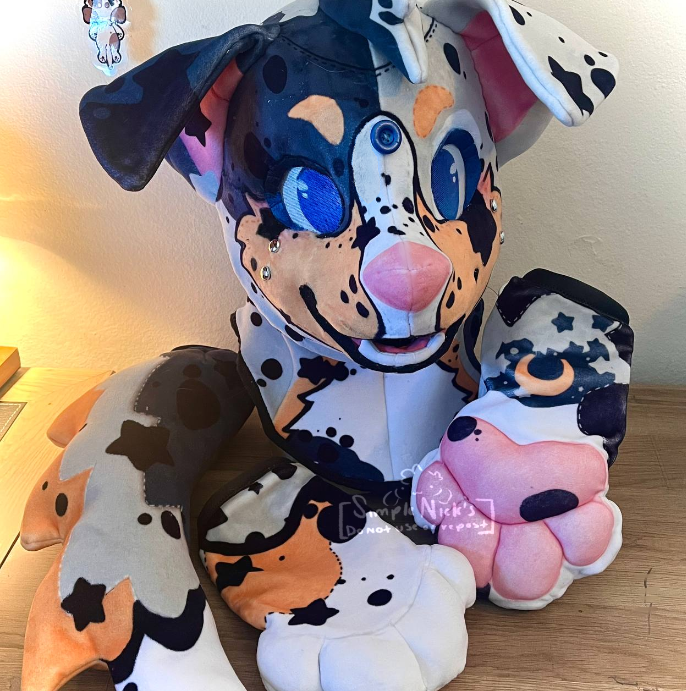 Uh,, would this be a bad time to mention the new puphood x fursuit I have up on my site or ? •⩊•;