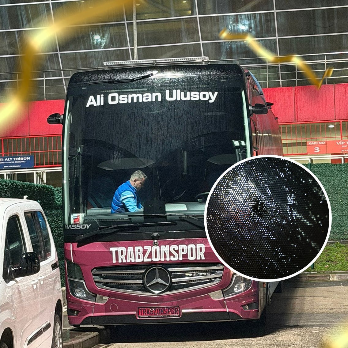 Bu ne biçim taş atmak oevlatlari. Cam yerinde duruyor 😂