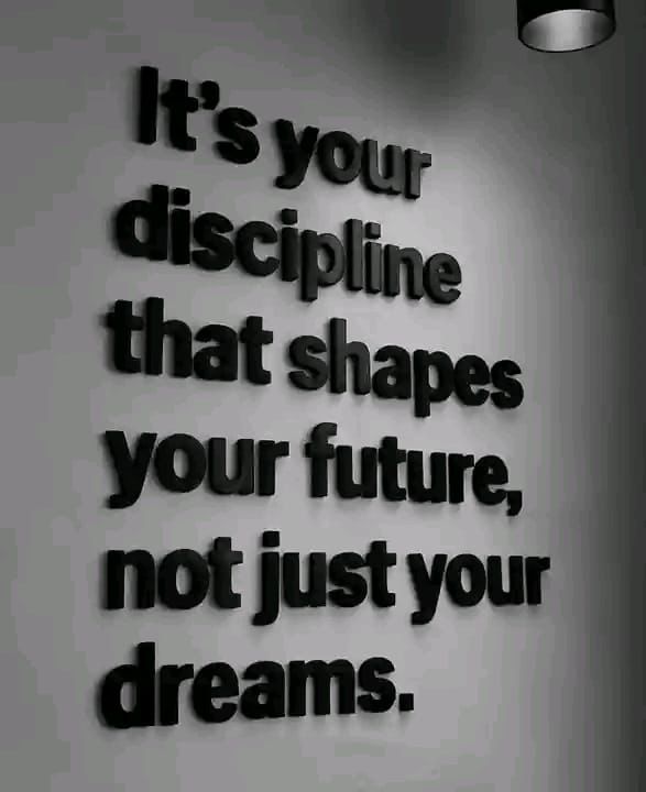 koby_dior's tweet image. Dreams are free
Discipline is the price👌💯
#DisciplineOverMotivation #StayFocused
#LevelUp #SelfDiscipline #SuccessMindset