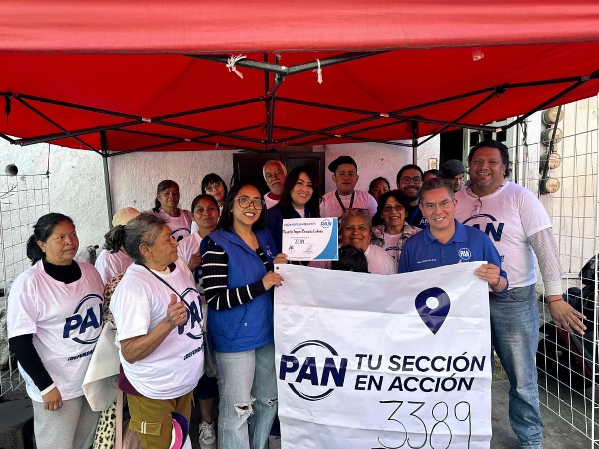 PabloMontesOlmo's tweet photo. Acompañé a la Presidenta del @pan_ao a instalar las Coordinaciones Seccionales en las colonias Unidad Popular Tepeaca, Desarrollo Urbano y Punta de Cehuayo. 

¡En Álvaro Obregón, se trabaja y se dan resultados a favor de Acción Nacional! #TuSecciónEnAcción 🔵 https://t.co/FFmBkYH0fD