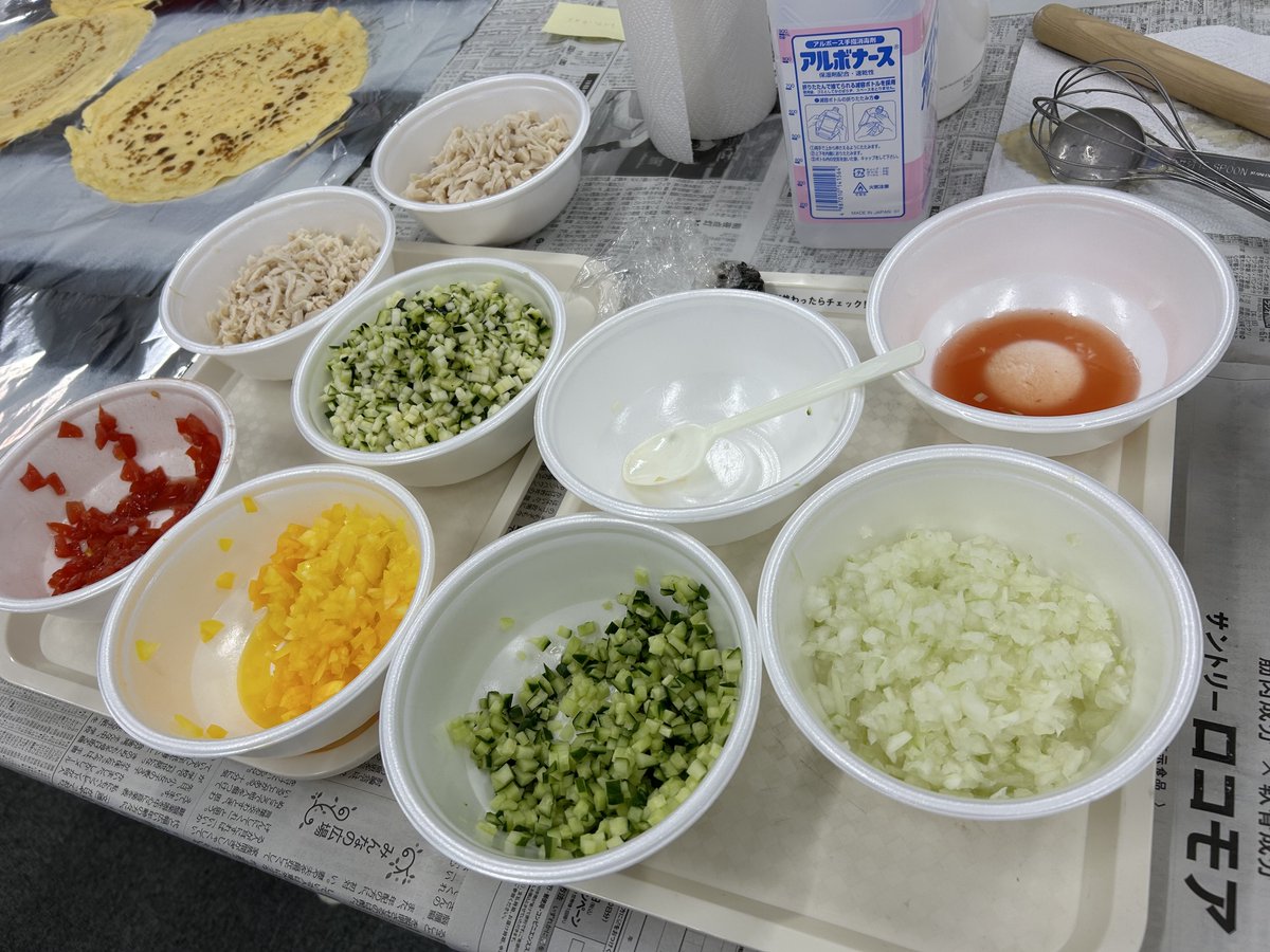 Behind-the-scenes of #Scarlet - Hybrid Animation 🛠️

Need a weekend meal idea?🍽️
For food scenes, reference footage was shot with real ingredients and the production team cooked up a tasty meal!
Be sure to try Hijiri’s “Otherworld meal” at home!

👀 thread for the recipe ⬇️