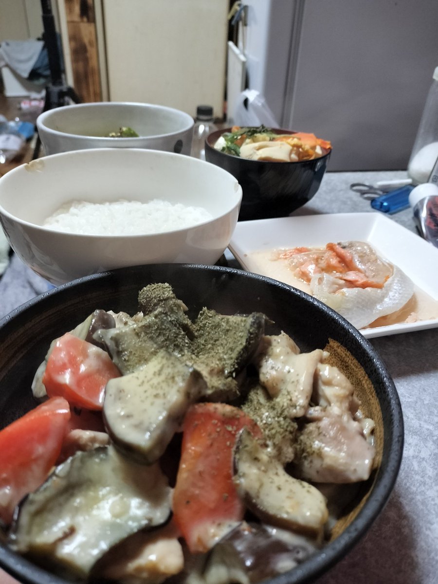 muxko38's tweet photo. トマトの酸味と茄子のあまみ
鶏麻婆のおかず力UP
シュクメリのにんにくの勝ち

ダイエット期間1/30〜4/30までの支えてくれる仲間達を募集したい！

#まだ間に合う https://t.co/enSNFzir1o