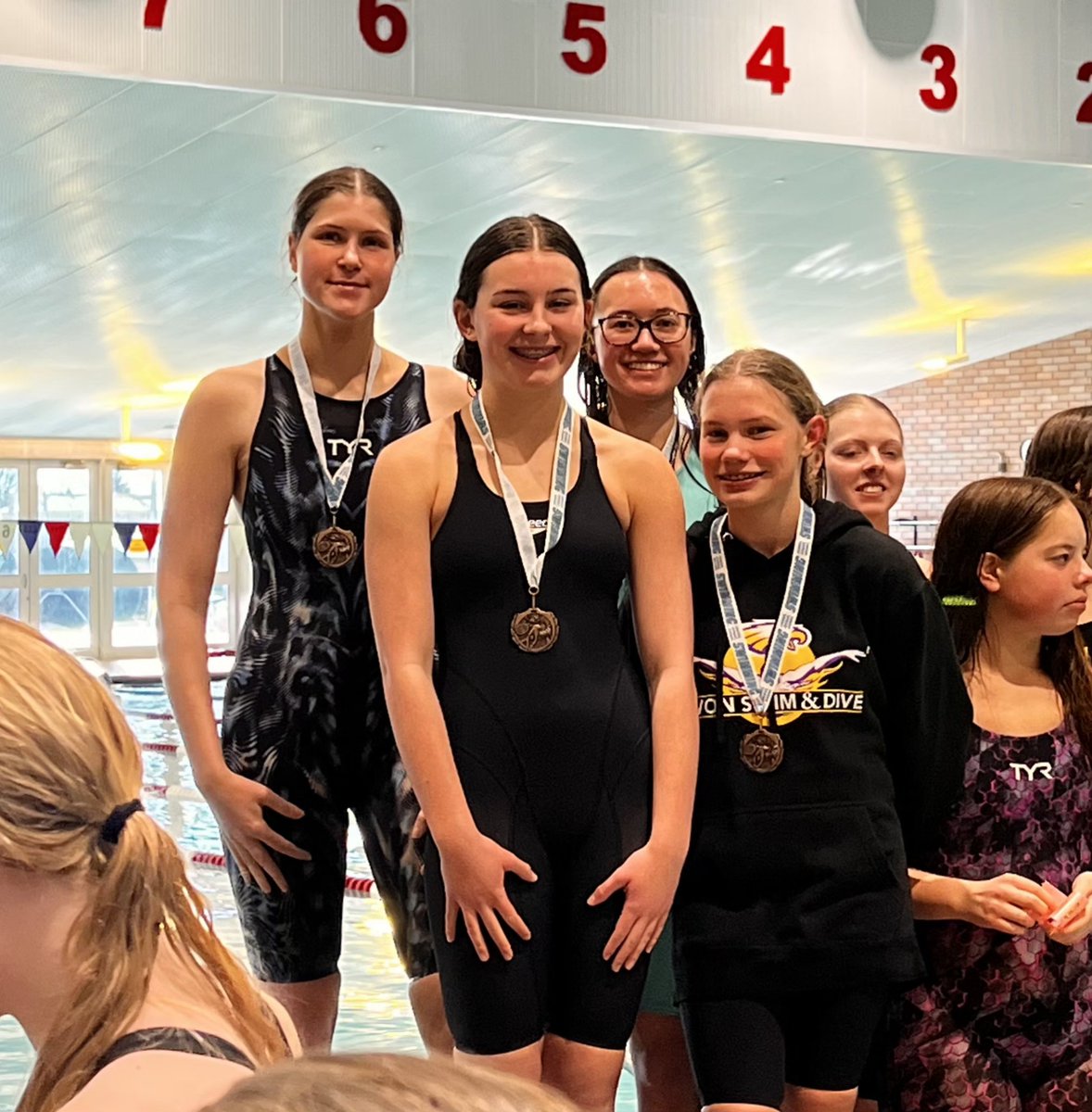 1 final medal for the girls 400 free relay!(4th) Congrats Marta, Lana, Sarah, and Anna!