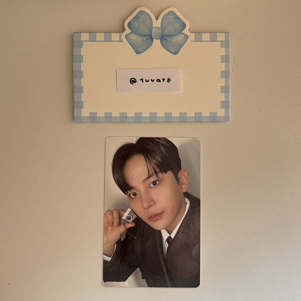 ateez golden hour pt.4 (wtt us only) 

have: 
jongho pocket cam ver. 

want: 
san or yunho pocket cam ver. 

#ateez #ateezwtt 💙
