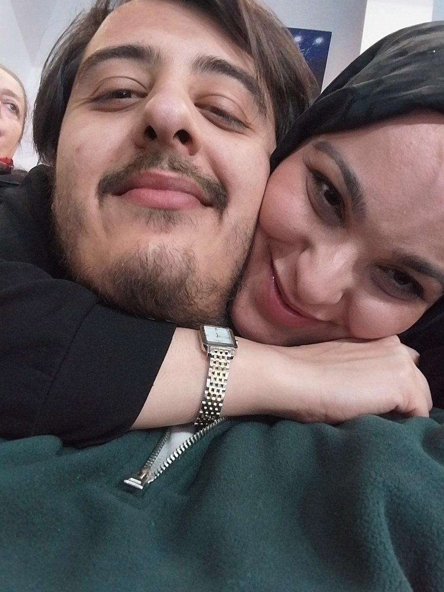 Lamazii_'s tweet photo. Hiç aşık olmaya niyetim yokken, ona denk geldim 🥹🖤🤍 https://t.co/ymtqvSXoIX