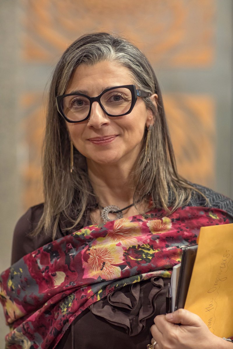supressedvoic's tweet photo. Francesca Albanese was put under US sanctions used against terrorists because she exposed US tech giants’ involvement in Israel’s genocide in Gaza.
Hats off to her 👏 https://t.co/U3soO0jhlA
