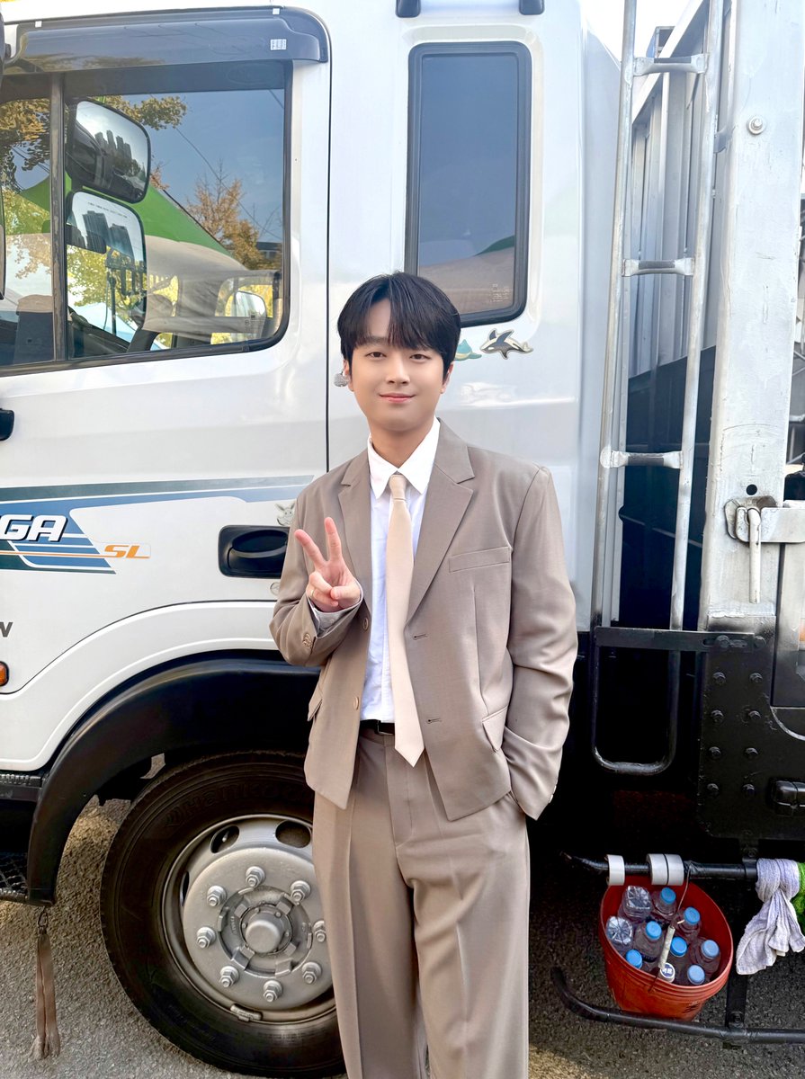 이찬원 공식 X 게시물 이미지