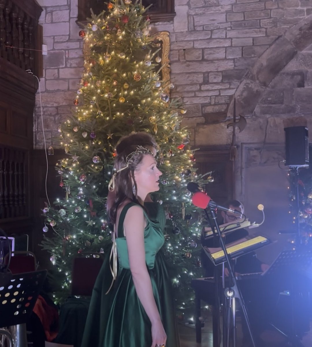 h_latham's tweet photo. A few very late photos from Christmas @HoghtonTower We will be back there in August for a spectacular Last Night of the Proms https://t.co/DhscRpiL2f