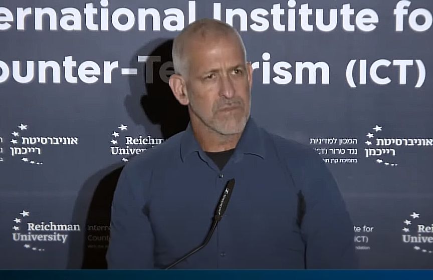 jdhalevi's tweet image. שישה ימים לפני מתקפת השבעה באוקטובר – רונן בר בדיון בראשות ראש הממשלה: "לא נראה לי שאנו נוכל בכל הקונסטלציה שהיא ידועה כאן ללכת לסיבוב יזום". קודם לכן – דיסקין: על ראשי מערכת הביטחון לחשוד במבצעים צבאיים התקפיים שיוזמת הממשלה. עמירם לוין: הצבא והשב"כ יכולים לכפות עמדתם על הממשלה…