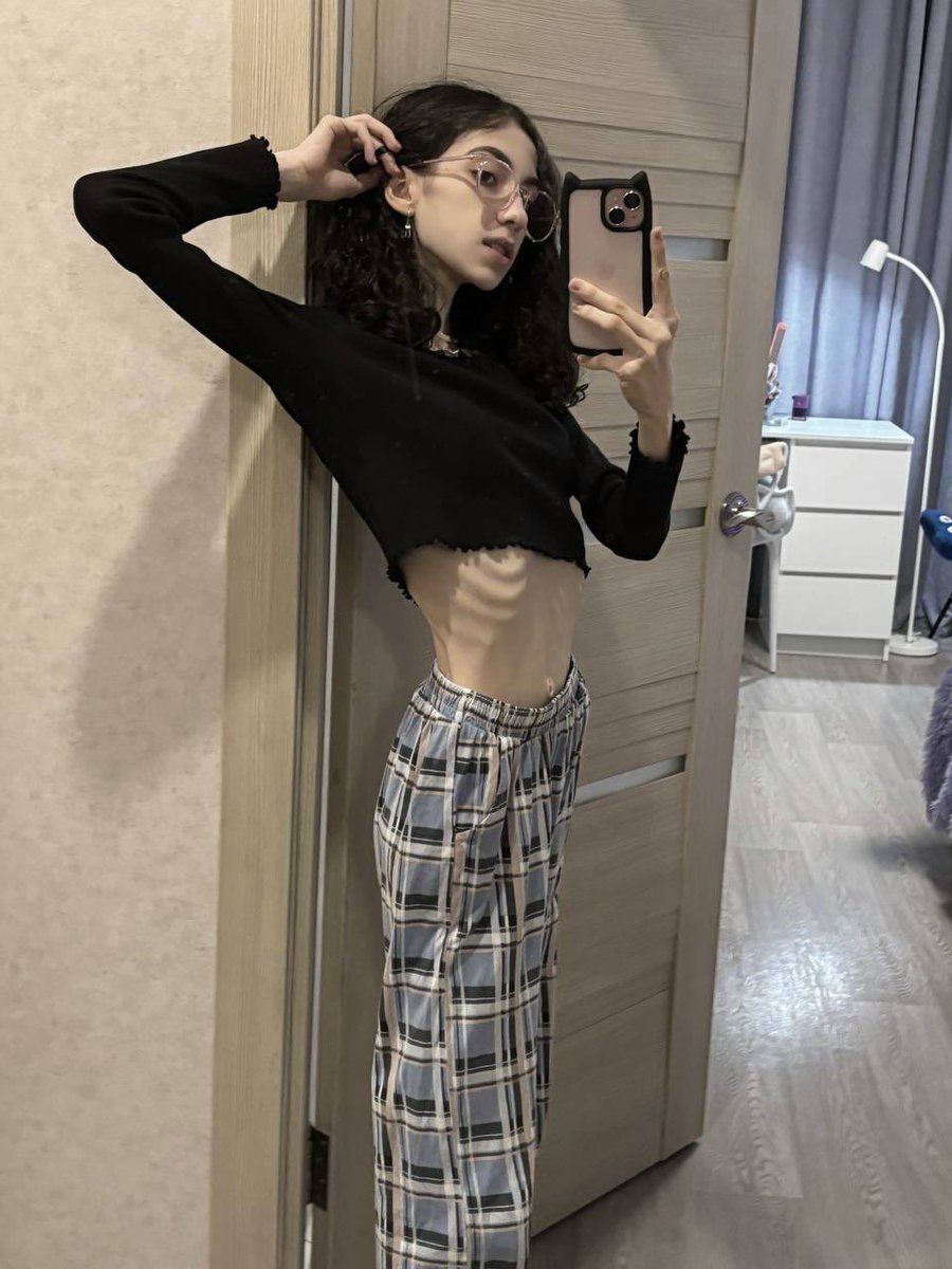 rita ssakamol tweet media