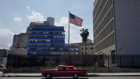 🇨🇺🇺🇸La verdadera ayuda nace del altruismo, no del cálculo político. Una lección que el gobierno de EE.UU. parece ignorar o desafiar conscientemente con su actuación hacia Cuba. 

🔗acortar.link/IqP0xG