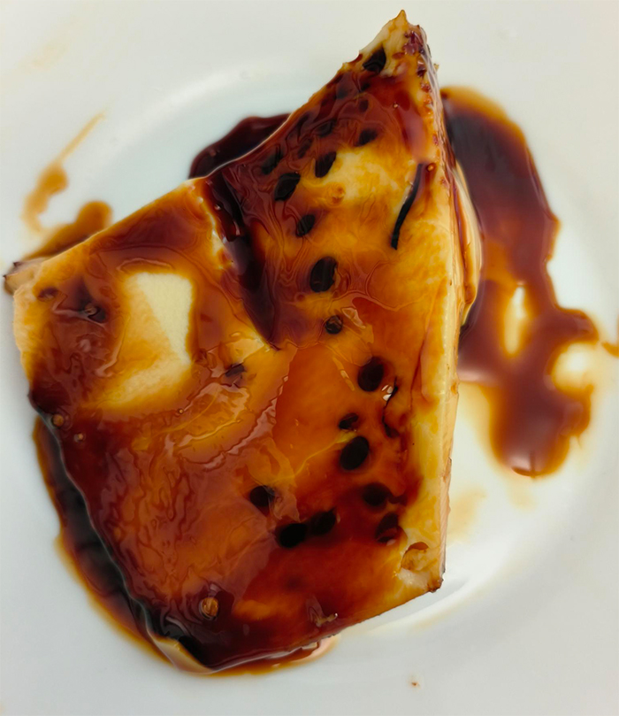 GourmetyM's tweet photo. Excelente lugar el Bodegón El Puntero, en Santa Cruz de Tenerife, que visitamos recientemente. Un ambiente y una casa muy auténticos de comida tradicional canaria: tollos, chocos, camarones, atún y papas con mojo. #restaurantes #SantaCruz #Tenerife https://t.co/JAwT0cDTXc
