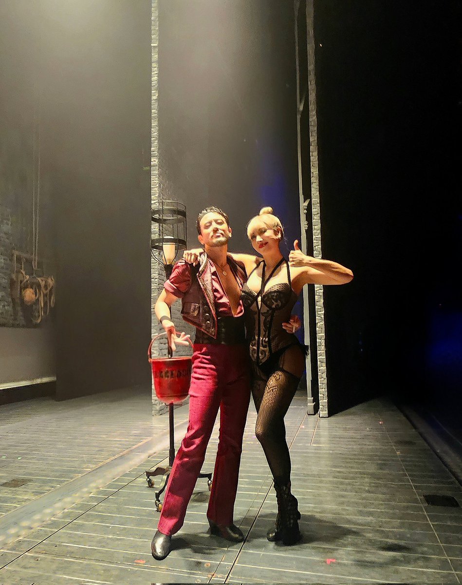 페어 막공, 마지막 밤.
미리 하는 가장 뜨거운 인사.
ADIOS, 나의 유진니니 ⚘️