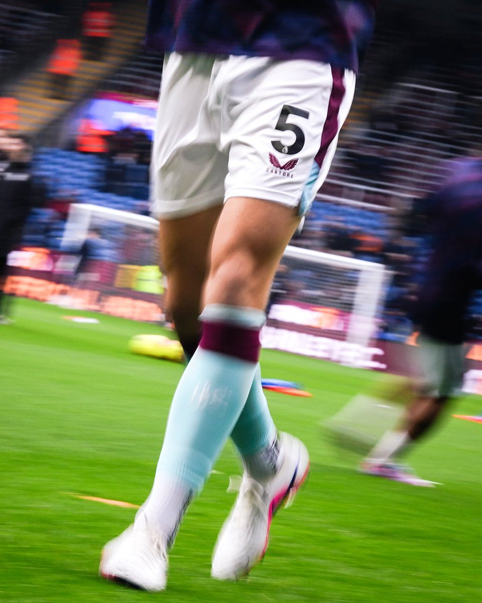 Burnley FC tweet media