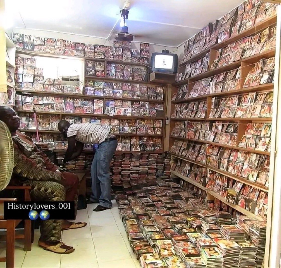 eludayo_1's tweet photo. What movie comes to mind??? https://t.co/RgIayADJlk