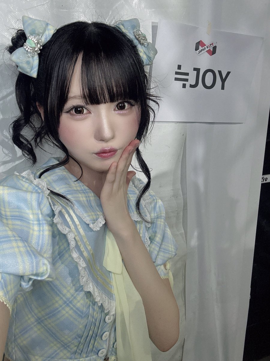 ichihara_ayumi_'s tweet photo. 「JAPAN EXPO THAILAND 2026」
ありがとうございました！！

タイ最高ー！！🇹🇭
野外でのライブ！
とってもホットな時間でした！！
KAZEたくさん感じた！！！🍃
明日もよろしくお願いします❤️
ขอบคุณ🙏

#JapanExpoThailand2026
#ジャパンエキスポタイランド2026
#ニアジョイ
@JAPANEXPO_THAI https://t.co/24SdL1HnWA