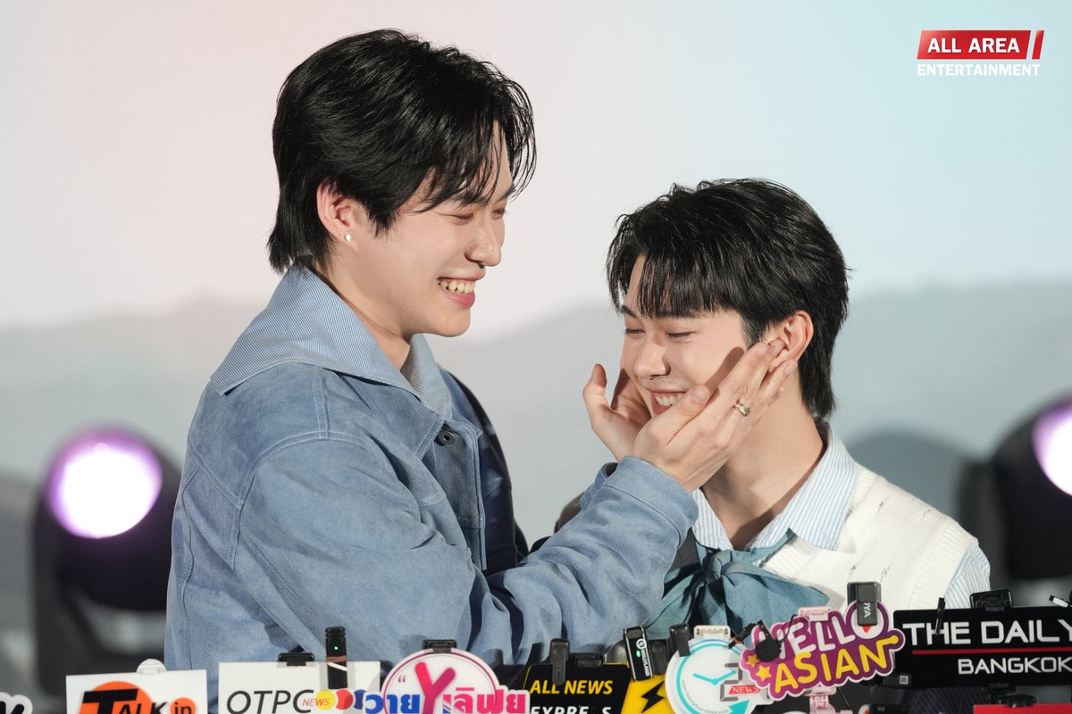 Cười xinh théee 

GOOD BYE TONFAHTYPHOON
#BesideTheSkyFinalEP