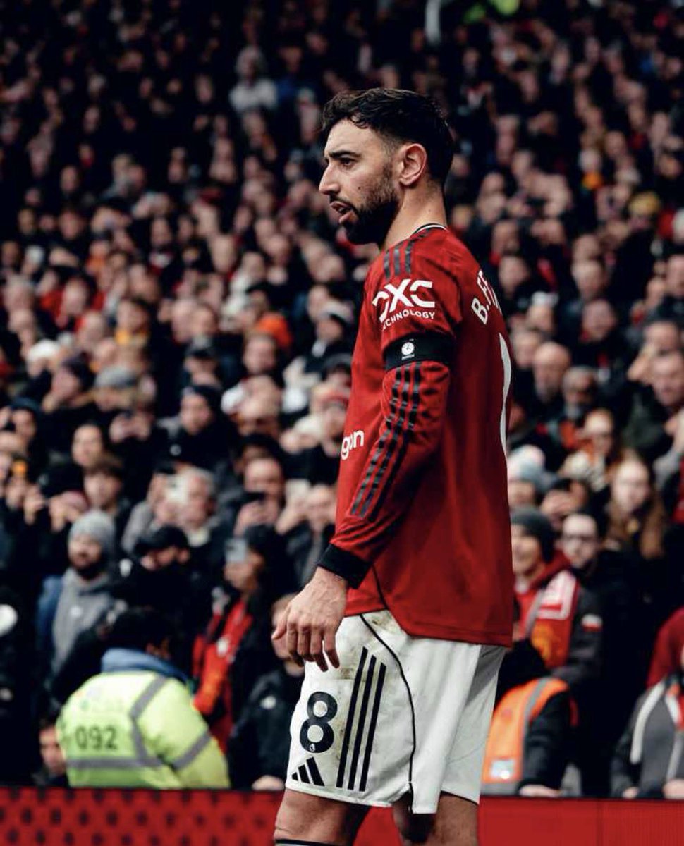UtdForever7's tweet photo. 🚨🗣️ Bruno Fernandes: “Carrick came with the best ideas, giving the players responsibilities and freedom on the pitch.  

“He is very good with words. I said the first time he was on the bench that he could be a very good coach and he is proving it.” 

#MUFC https://t.co/aJ3PRyA6i9