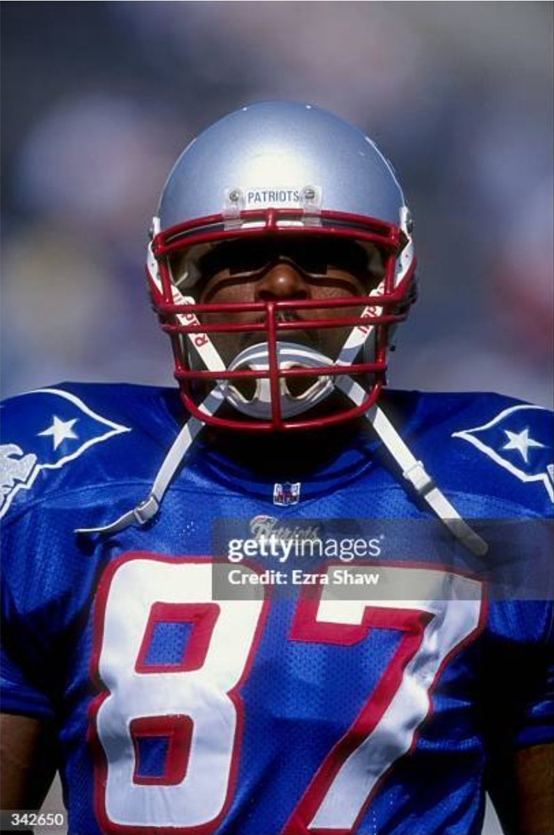 SavageSPK's tweet photo. @TomBradyEgo Coates tier 6, ridiculous! 😆 

He's top 2 tier all day. He's not only a Patriots HOF'r, but in the opinion of Shannon Sharpe and Tony Gonzalez, Ben should be in the NFL HOF. 

Bad QBs b4 Bledsoe not his fault. Watch his youtube highlights. He'd DOMINATE the NFL today. https://t.co/e2fnYkaVfa
