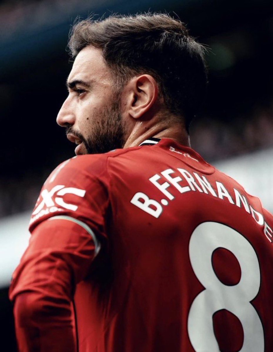DexxterUtd's tweet photo. 🚨 Rio Ferdinand:

“I don't look at Bruno Fernandes's stats anymore because I can't remember the last time he had a bad game. Constantly produces goals and assists like they're nothing man; unreal player who doesn't get the respect he deserves.” https://t.co/8khlbhgnGW