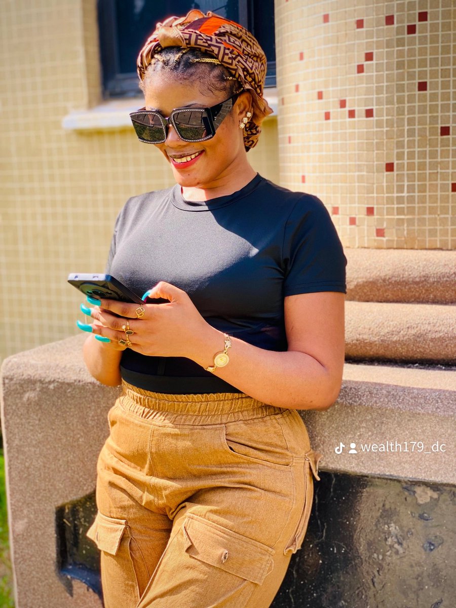 Simple53287's tweet image. If following back was a crime, I would have been locked up..❤️🤦‍♀️ Let's grow together guys