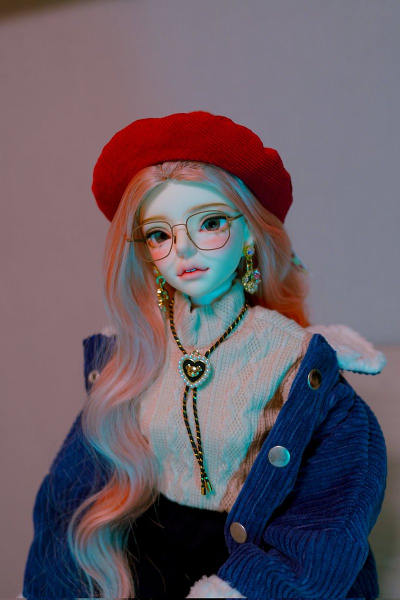 호오로록 tweet media