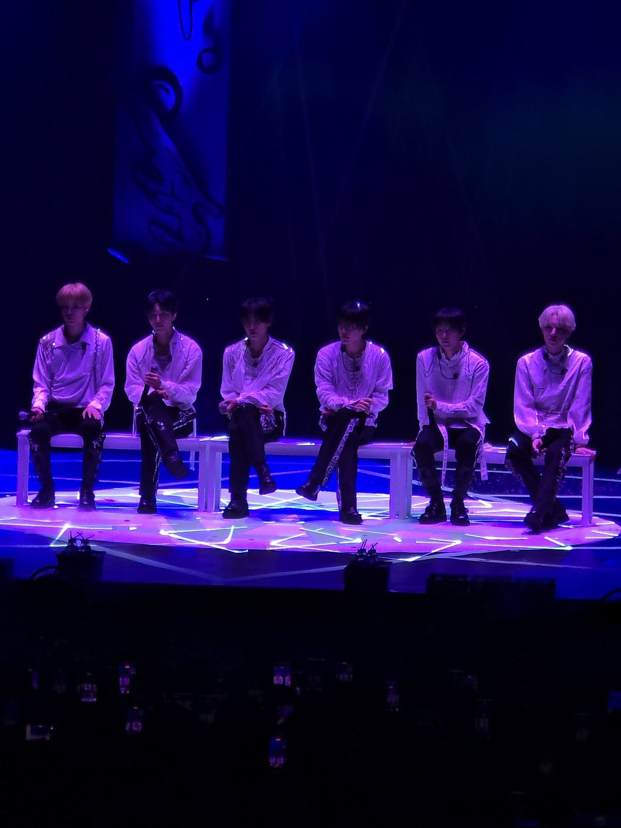 arii ୨ৎ met wish ☆ tweet media