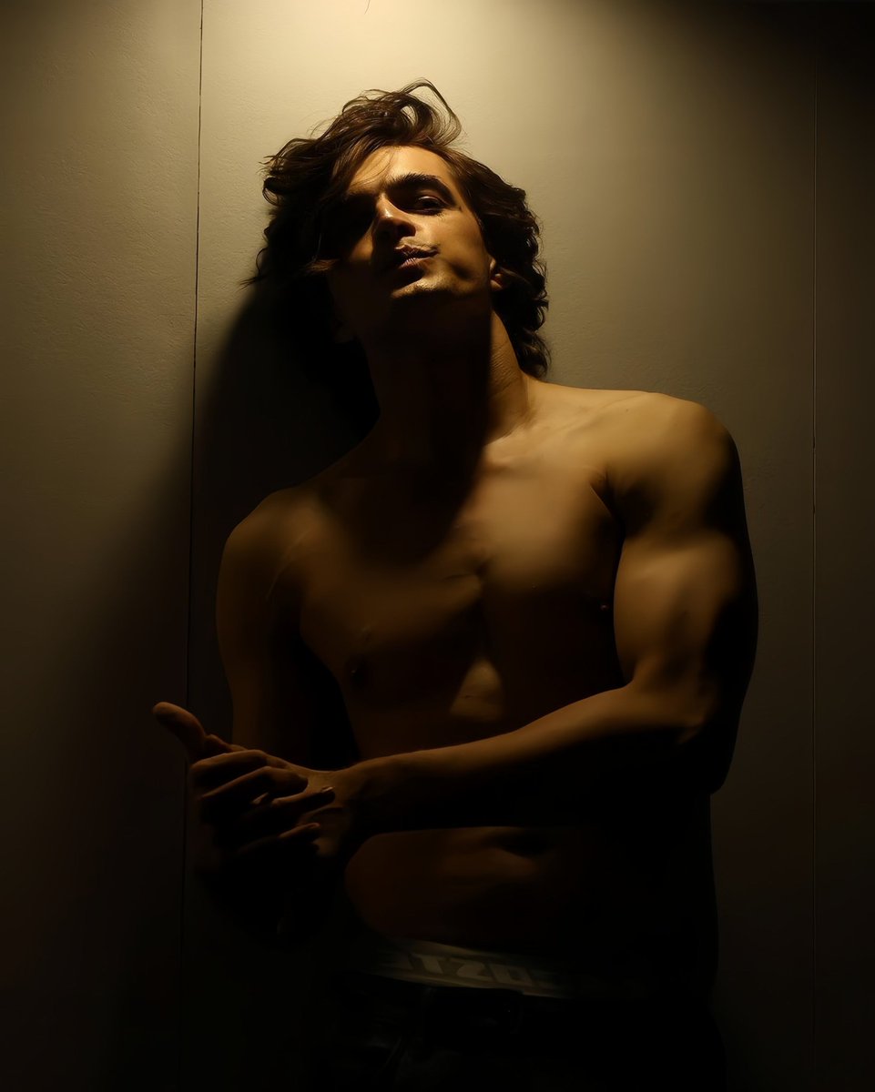 Dark gangster tweet media