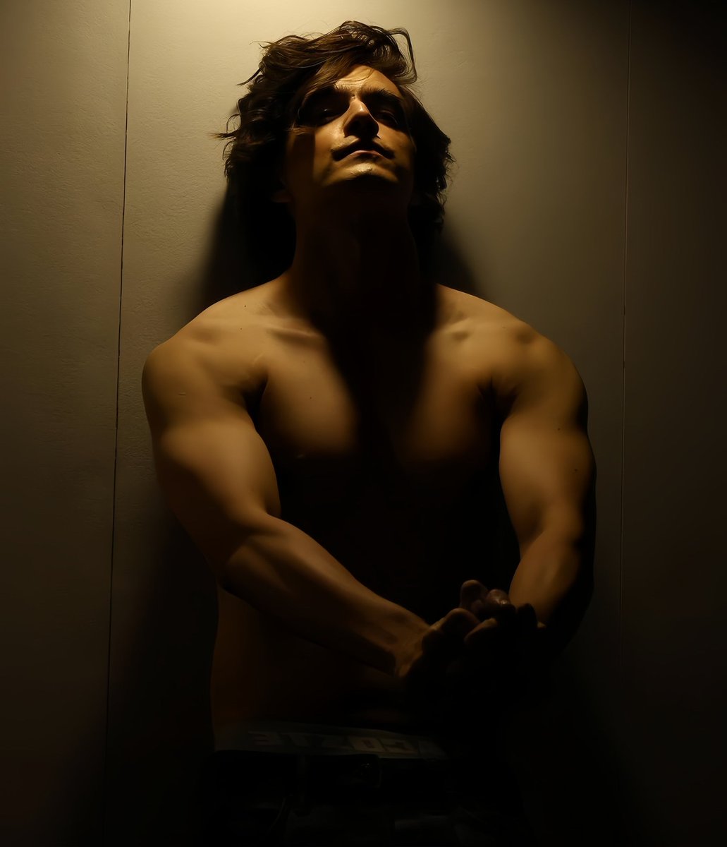 Dark gangster tweet media